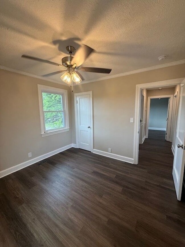 Foto del edificio - 4bd, 2 bath house