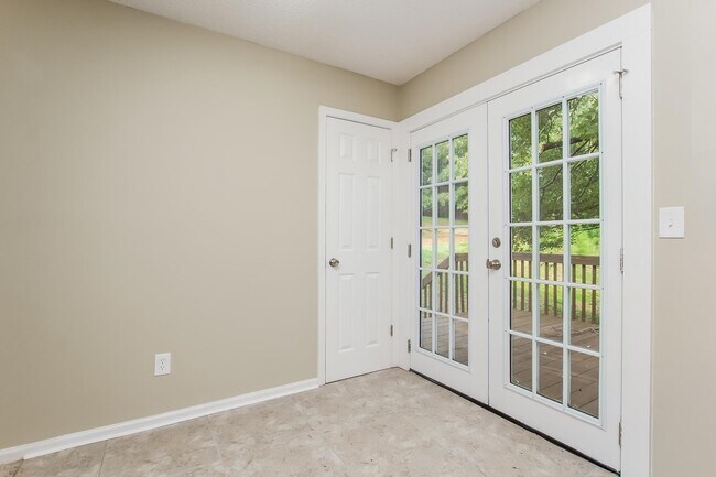 Building Photo - 169 Benell Ct