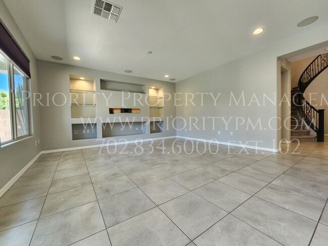 Foto del edificio - ~~COMING SOON~~Stunning SW Beauty! 4 Bedro...