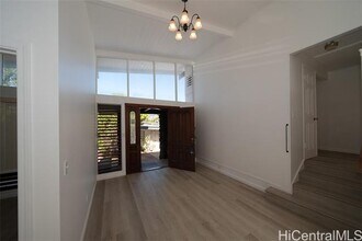 Building Photo - 1549 Molina St