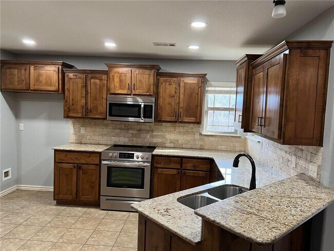 Foto del edificio - 1265 Arkansas Ln