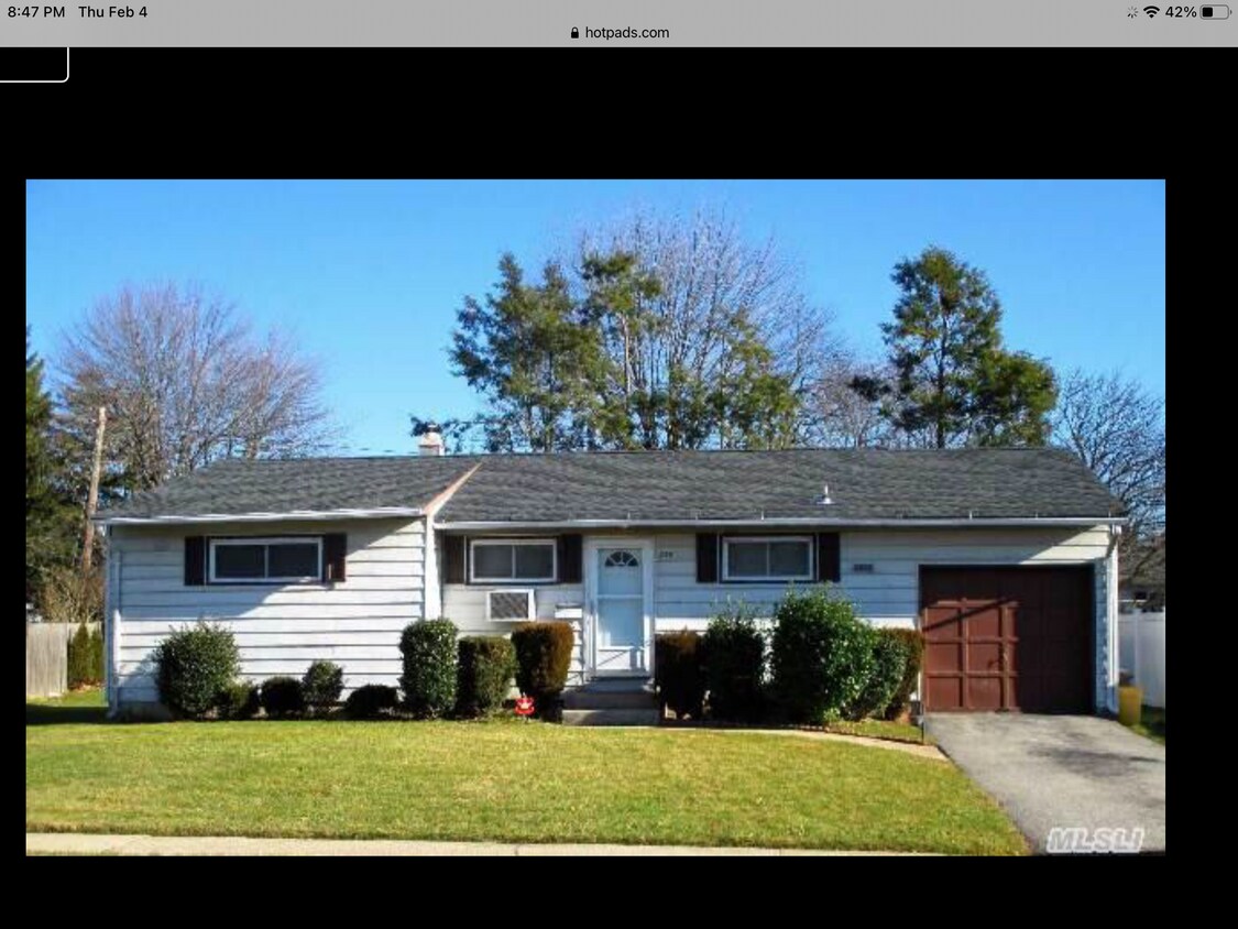 Primary Photo - 238 Central Park Rd