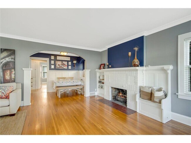 Building Photo - 1764 Palace Ave