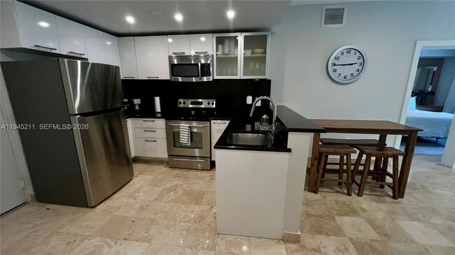 Foto del edificio - 3339 Virginia St