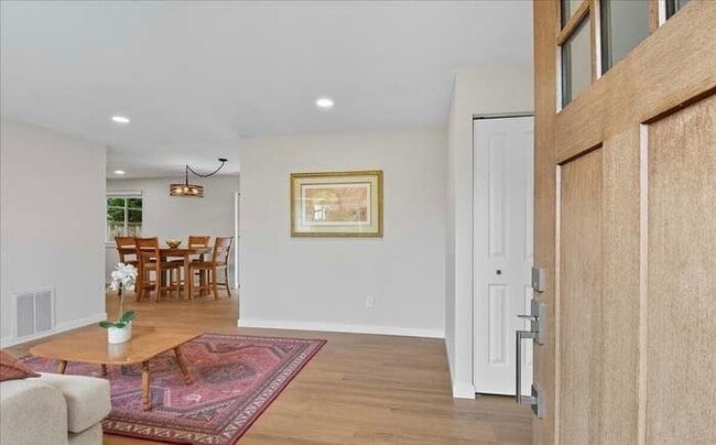 Building Photo - 27001 35th Ave S