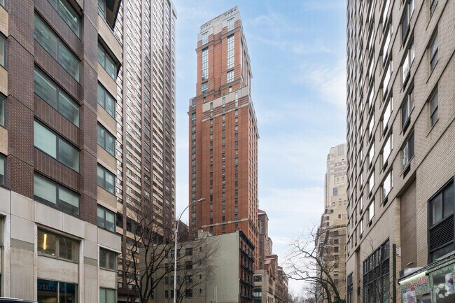 Building Photo - The Park Laurel