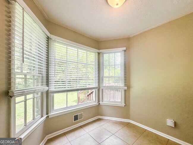 Foto del edificio - 561 Chatham Trail