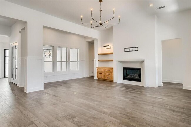Building Photo - 11831 Mesa Verde Dr