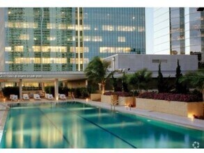 Building Photo - 1395 Brickell Ave