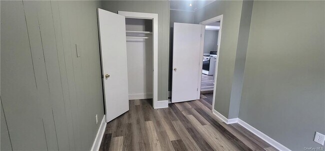 Foto del edificio - 2250 NY-302