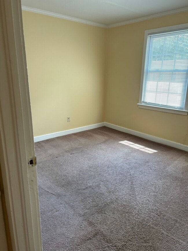Building Photo - 2 Bedroom Apartment in Shandon Ground Floo...