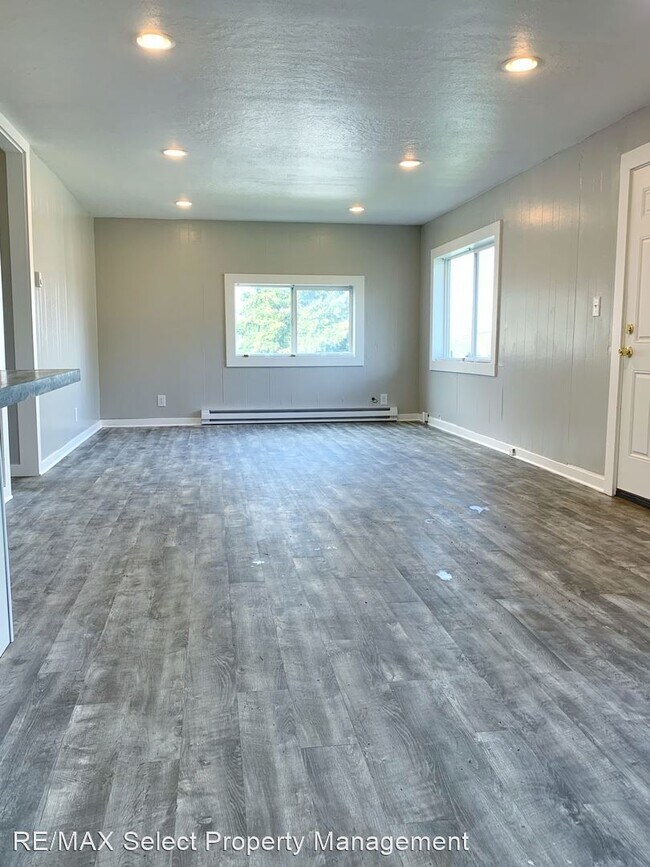 Building Photo - 3 br, 1 bath House - 3502 E Grandview Ave