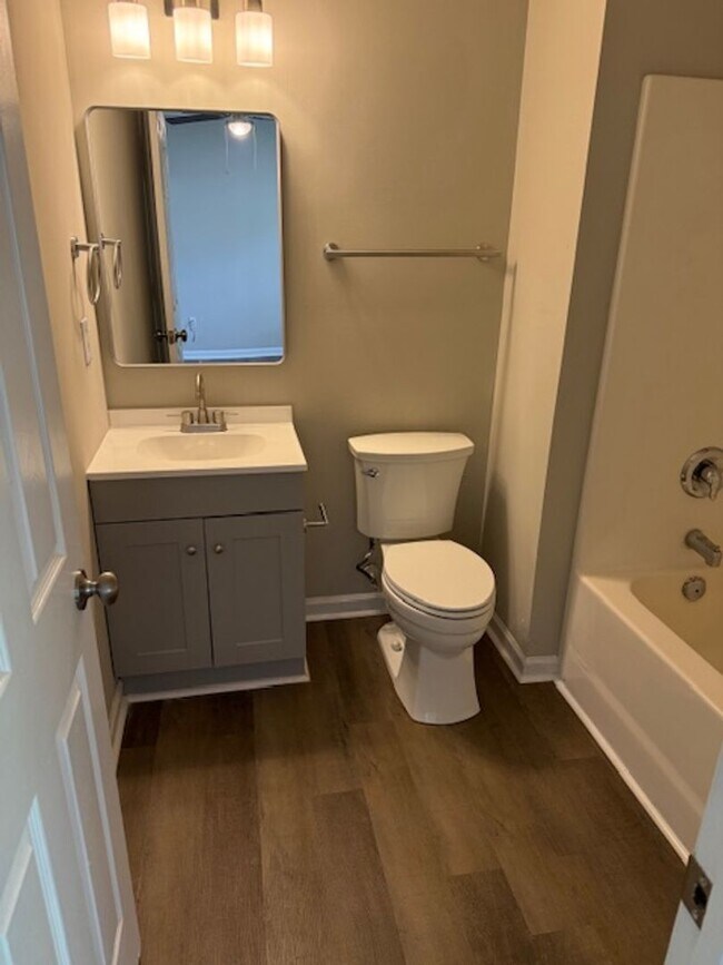 Foto del edificio - Available Now! MUST SEE!