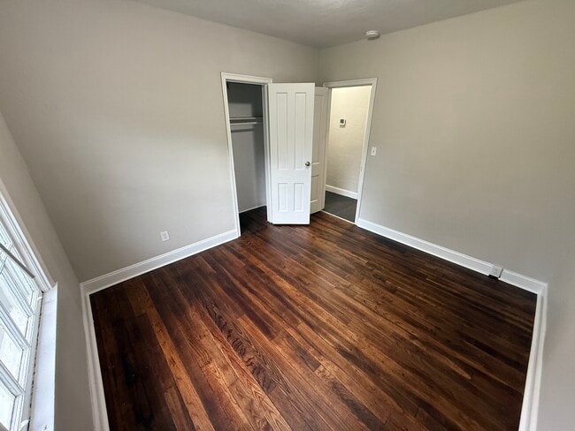 Building Photo - 3605 Emanuel Ave