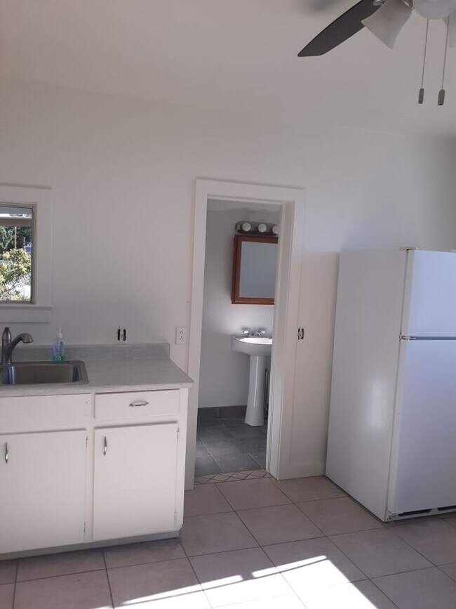 Foto del edificio - Occupied Do not disturb Tenant - 2 Bedroom...