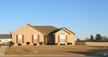 Building Photo - 16 Garden Gate Dr
