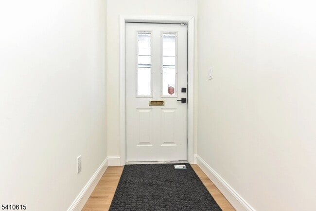 Building Photo - 383 Lafayette Ave