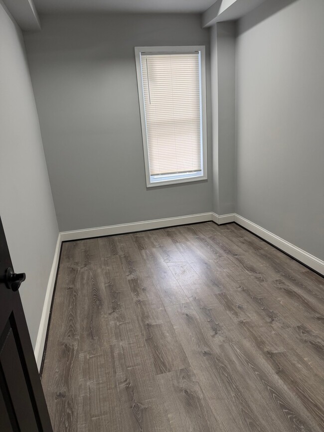 Foto del edificio - 1106 N Lakewood Ave