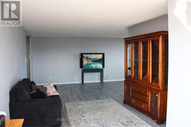 Building Photo - 133 Torresdale Ave