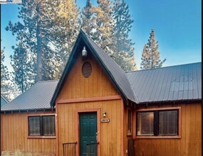 Building Photo - 13273 Sierra Dr W