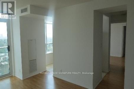 Building Photo - 212 Eglinton Ave E