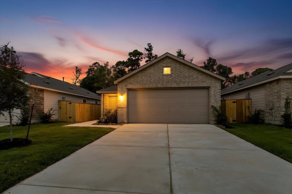 Foto principal - 20923 South St