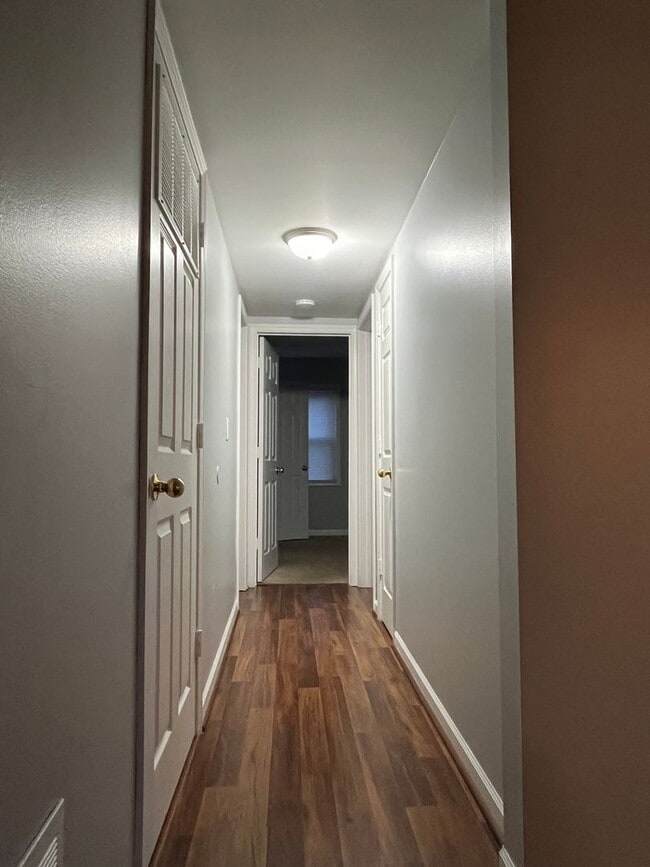 Foto del edificio - Check out this spacious 2 Bed/1.5 Bath