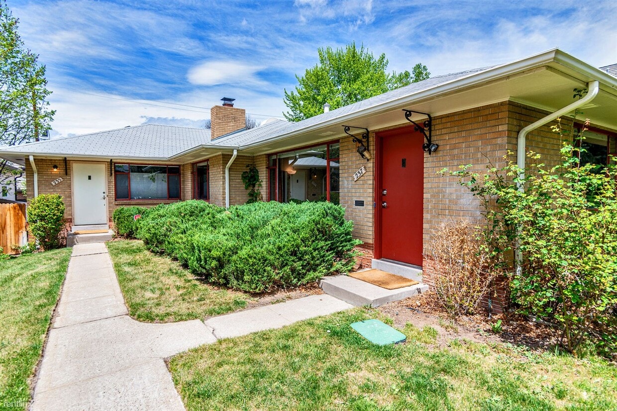 Primary Photo - 2 br, 1 bath Duplex - 237 Madison Street
