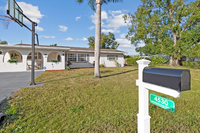 Building Photo - 4530 Underwood Dr