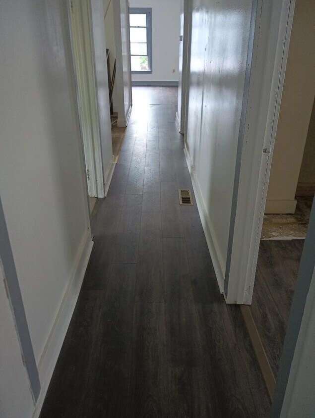 Building Photo - 112 McKinley Ave