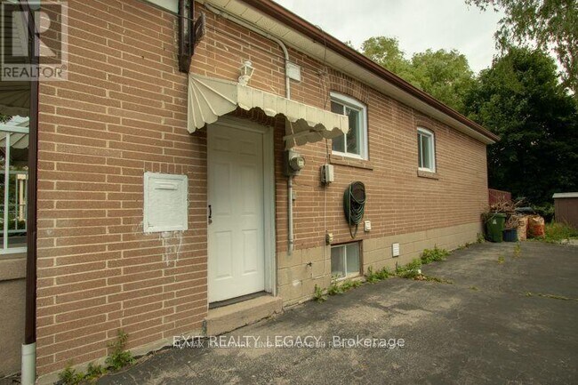 Photo du bâtiment - 183 Ellington Dr