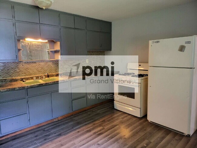 Foto del edificio - 1425 S Fairview Ave