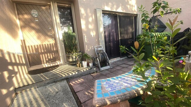 Foto del edificio - 1275 NW 123rd Terrace