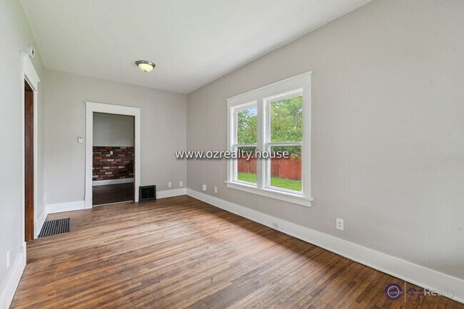Foto del edificio - 2027 Berkshire Pl