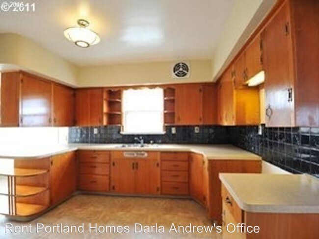 Building Photo - 3 br, 2 bath House - 2414 SE 92nd Ave