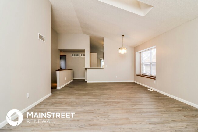 Foto del edificio - 3039 Plum Creek Dr