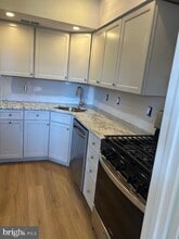 Building Photo - 103 Cross Keys Rd