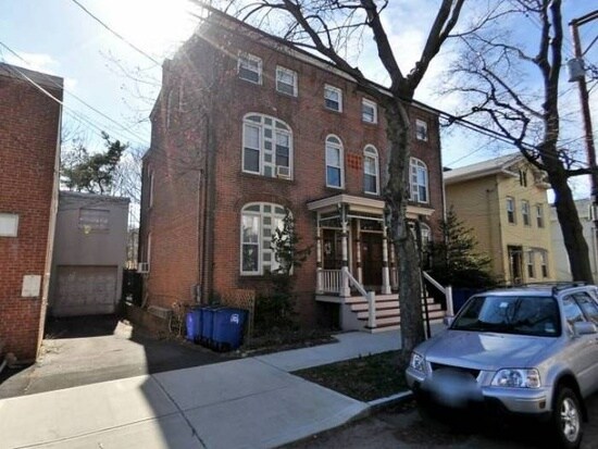 Foto del edificio - 146 Bradley St.