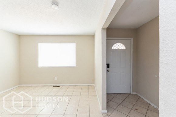 Foto del edificio - 325 Verde Dr SW