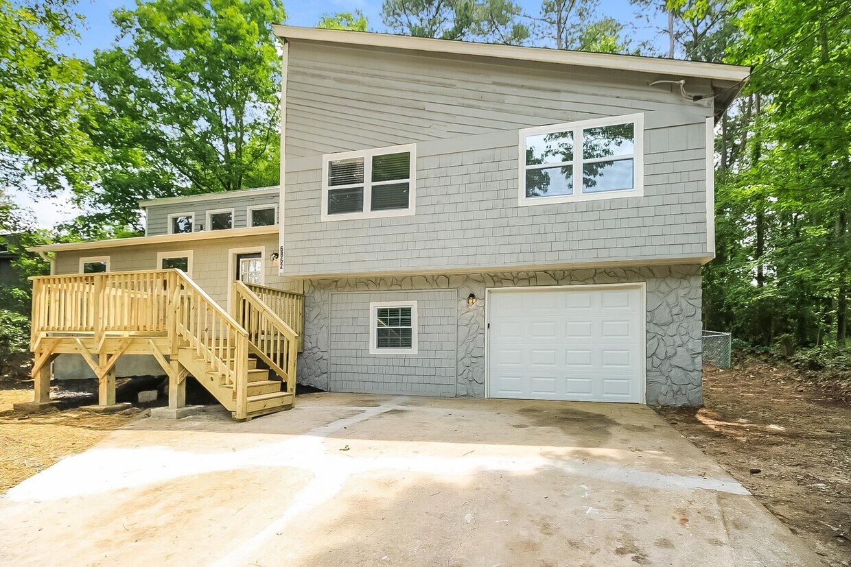 Primary Photo - 6862 Red Maple Dr