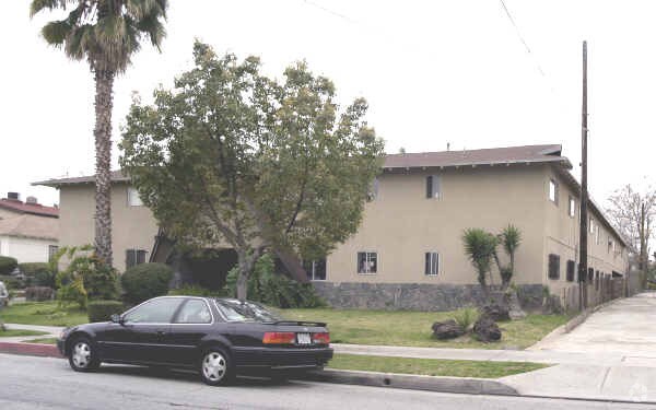 Primary Photo - 805 S Chapel Ave