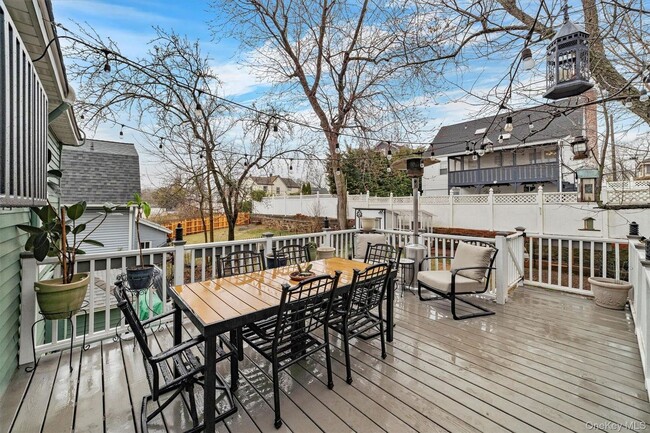 Photo - 1408 Henry Ave Apartment