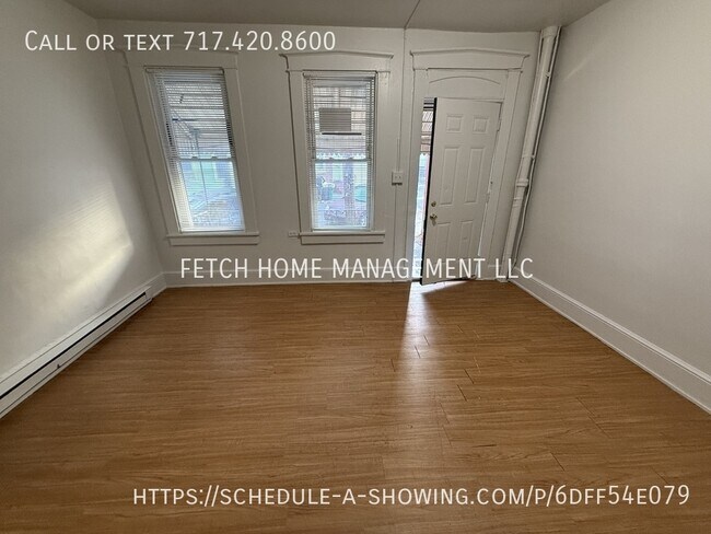 Foto del edificio - 438 E Strawberry St