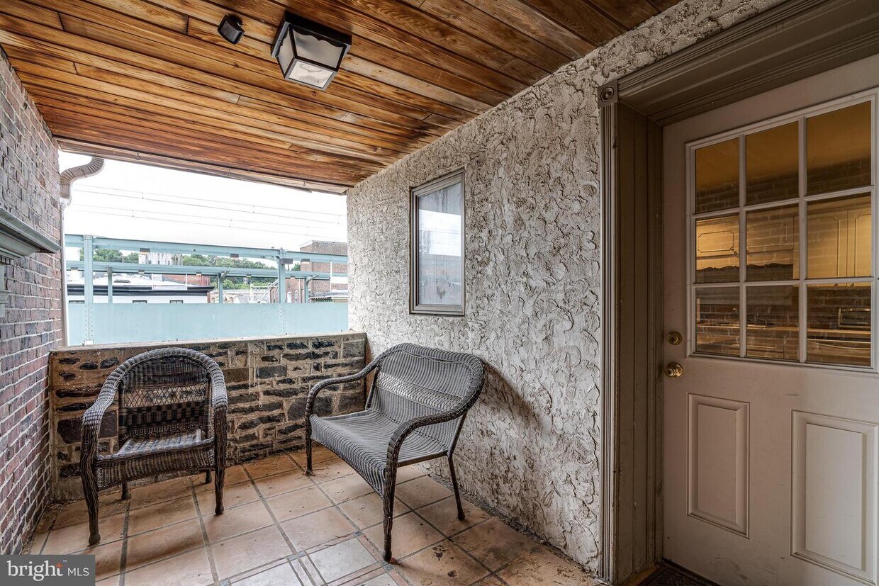 Foto principal - 4406 Baker St