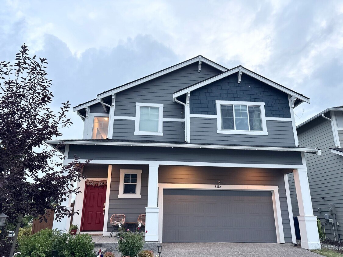 Foto principal - 3412 80th Ave NE