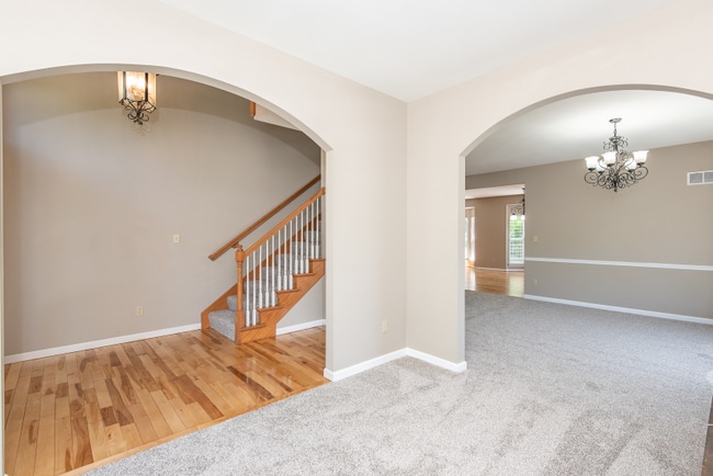 Building Photo - 3056 Crimson Oaks Dr