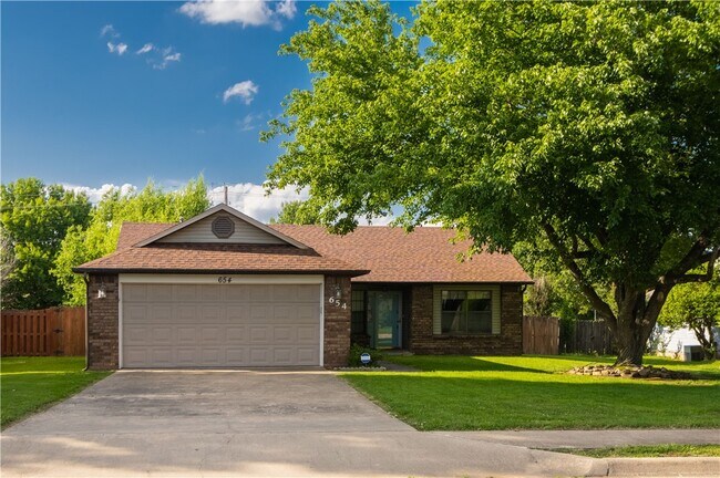 Foto del edificio - 654 Terry Ave