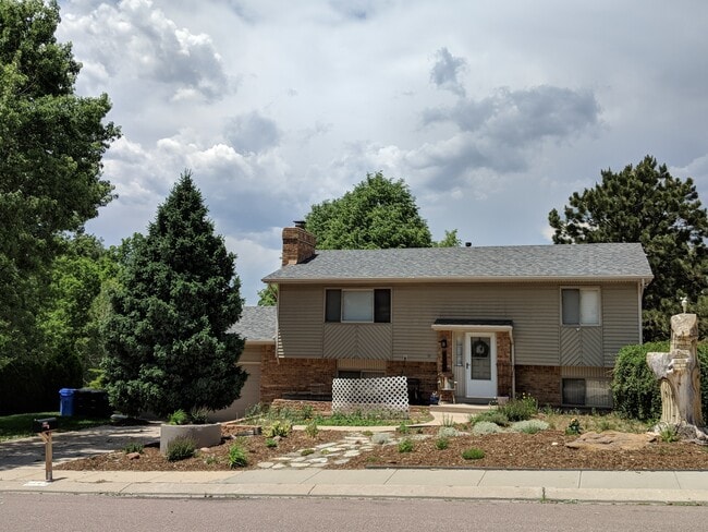 Photo - 6004 Little Johnny Dr House