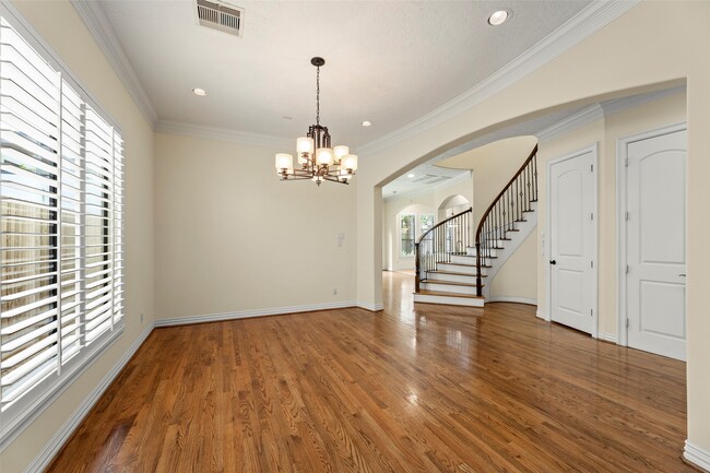 Building Photo - 4107 Dartmouth Ave