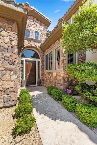 Foto del edificio - 8 Shade Valley Ln